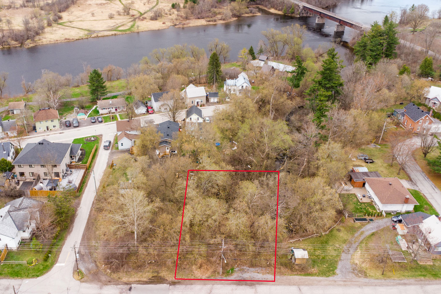 56 Thomas St. N